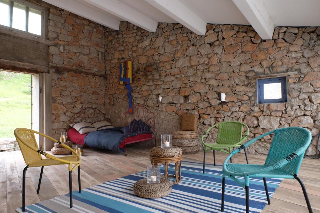 Maison Marthe - Maison Nomade Chic Coursegoules ภายนอก รูปภาพ